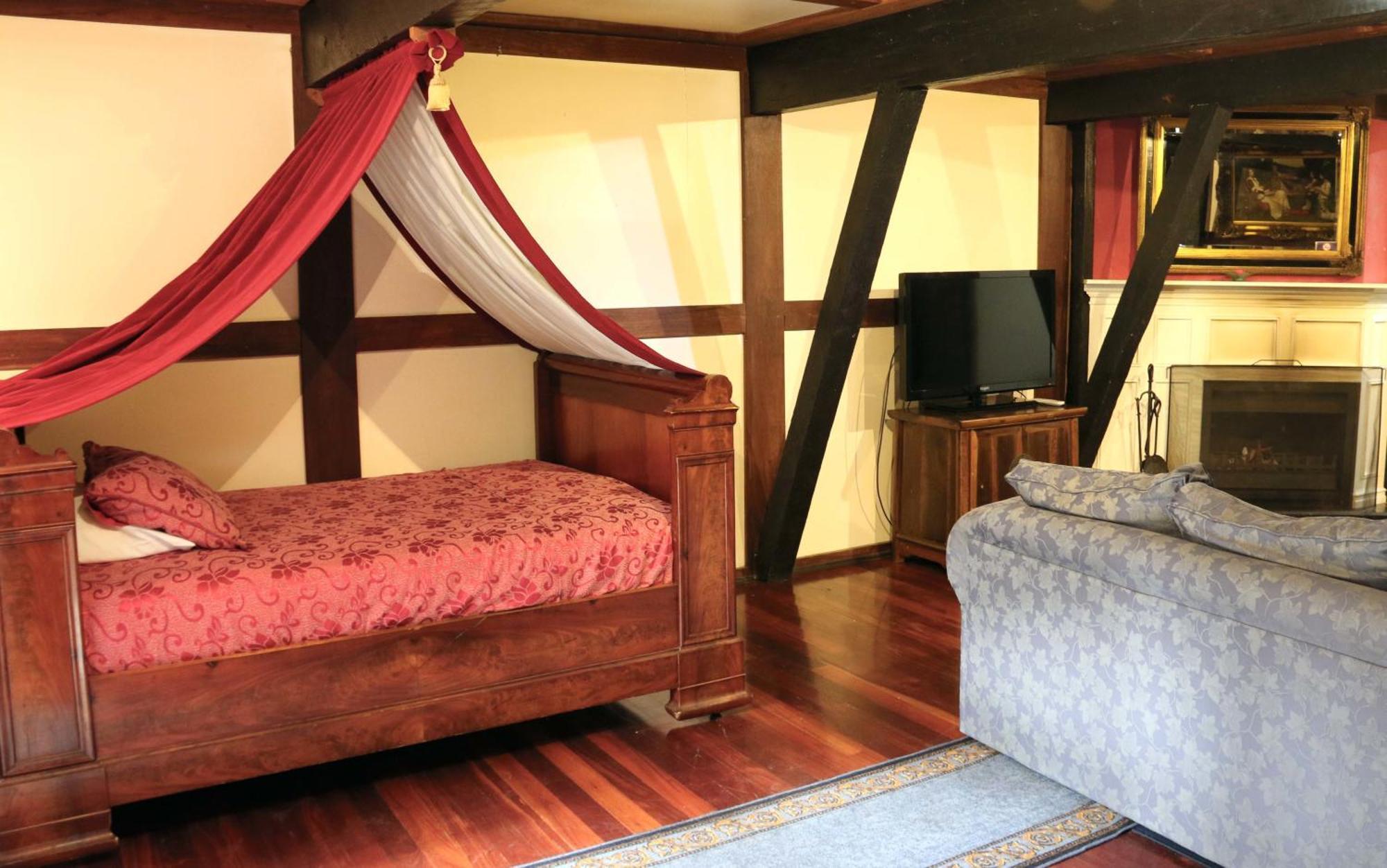 Beedelup House Cottages Пембертон Номер фото