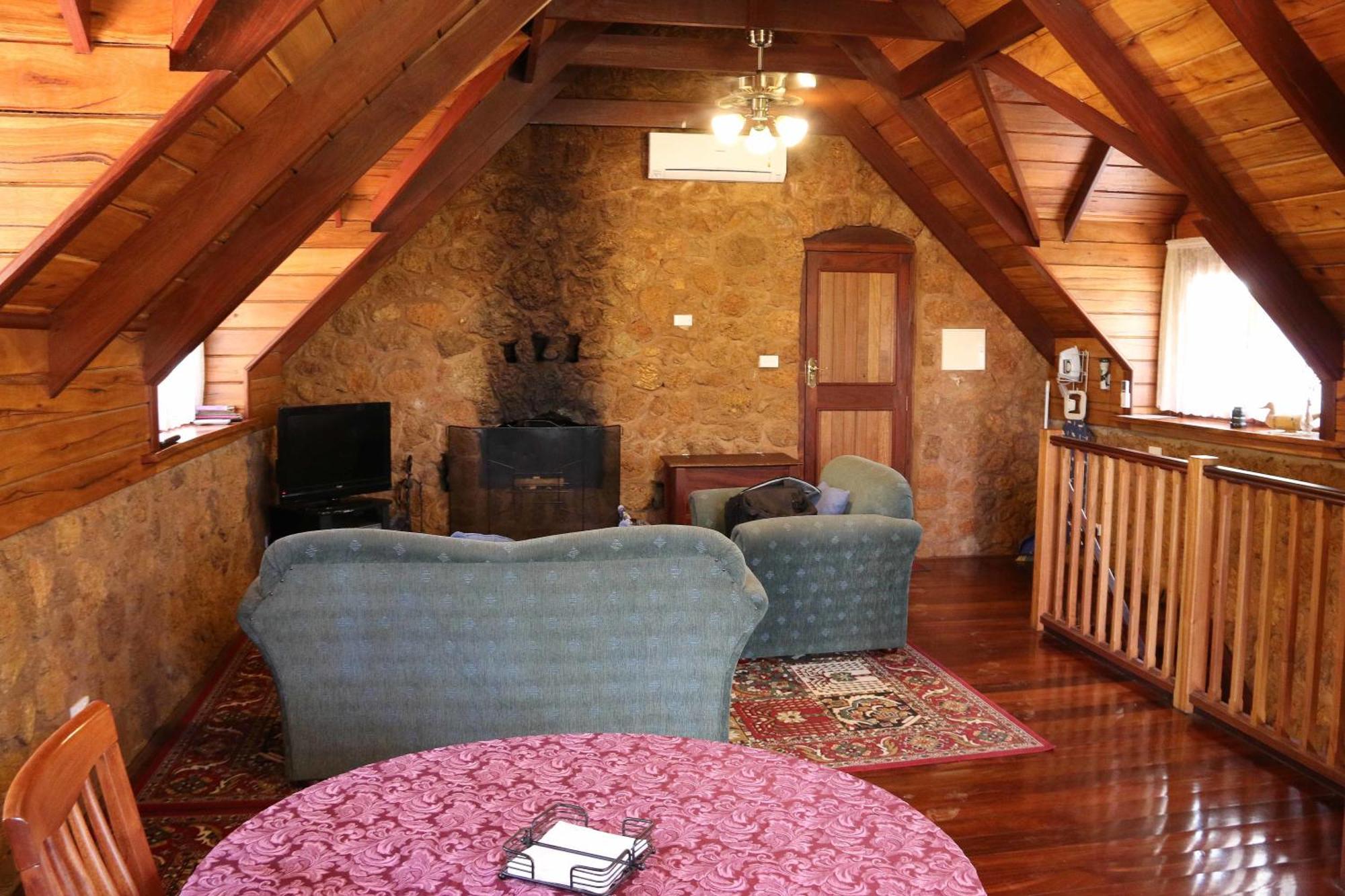 Beedelup House Cottages Пембертон Номер фото